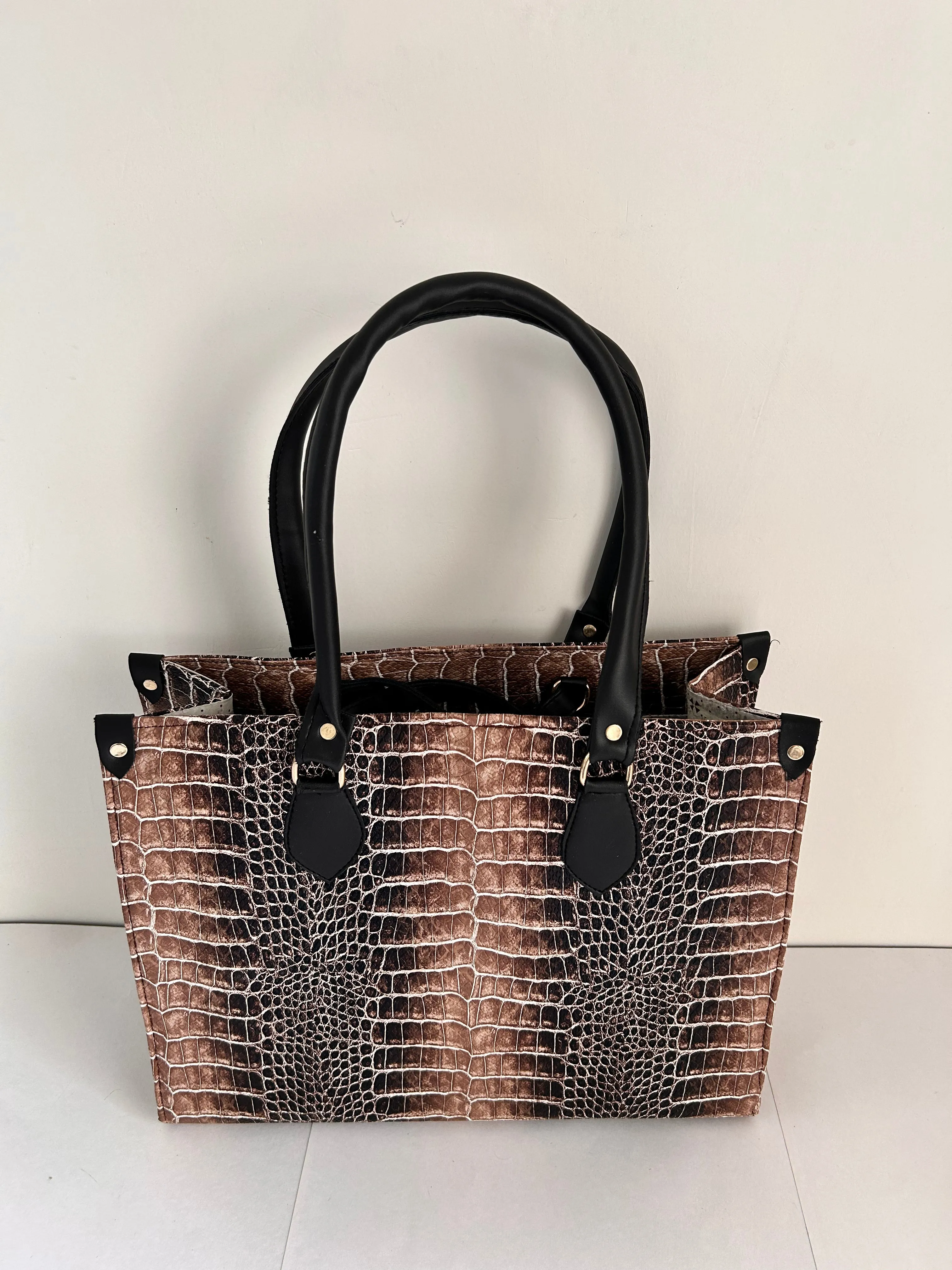 BB Croco Classic Tote Bag