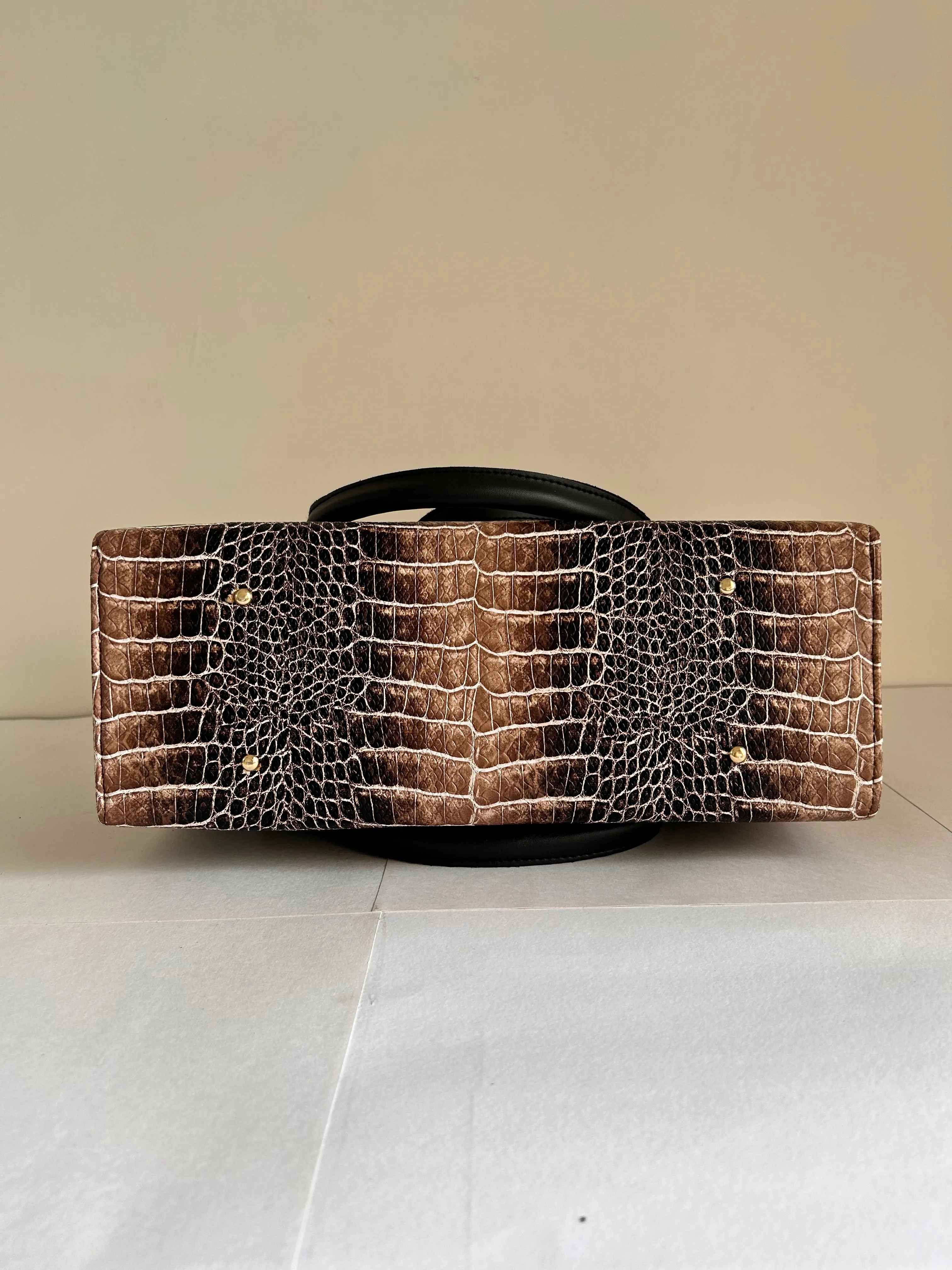 BB Croco Classic Tote Bag