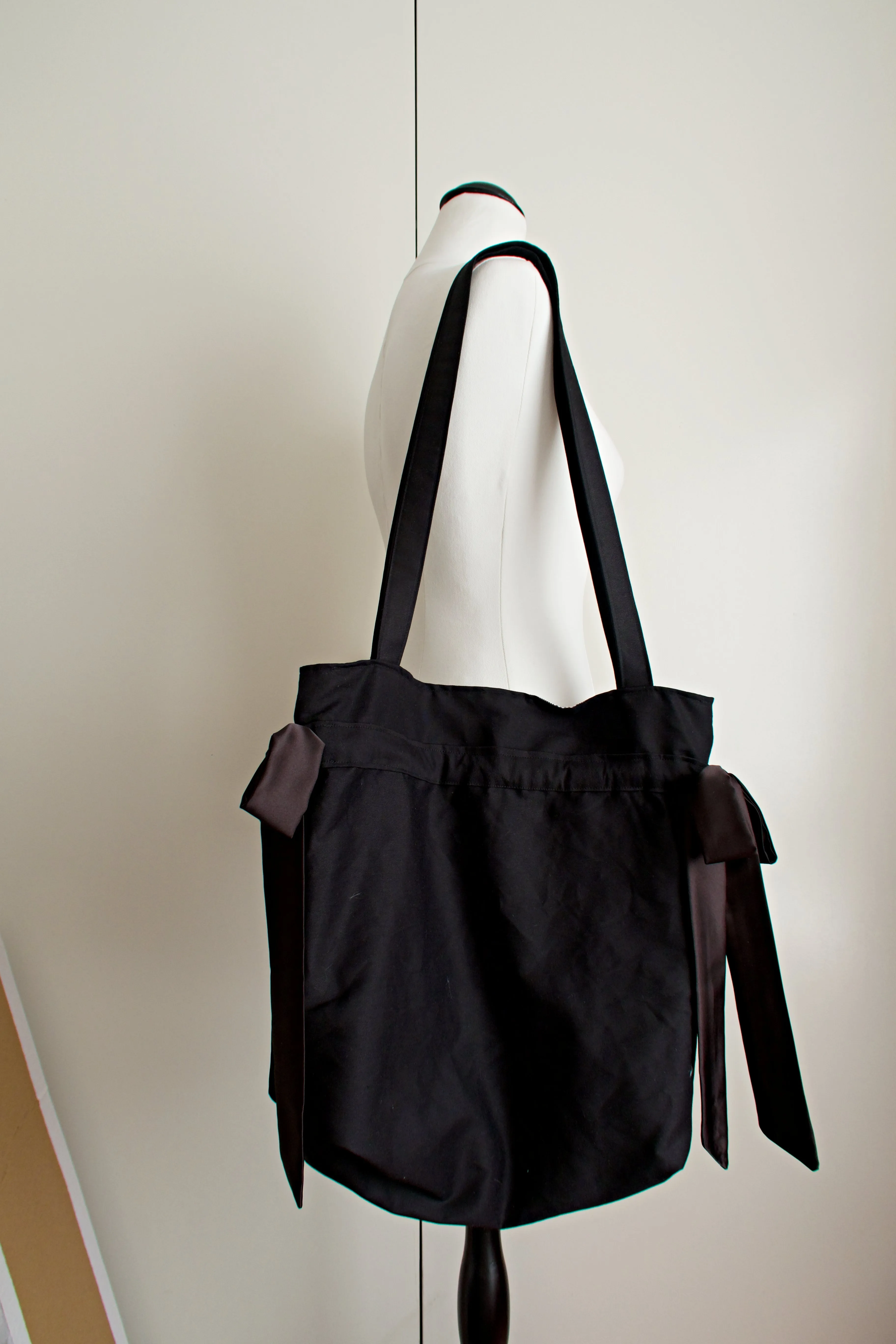 Black Bow Tote Bag