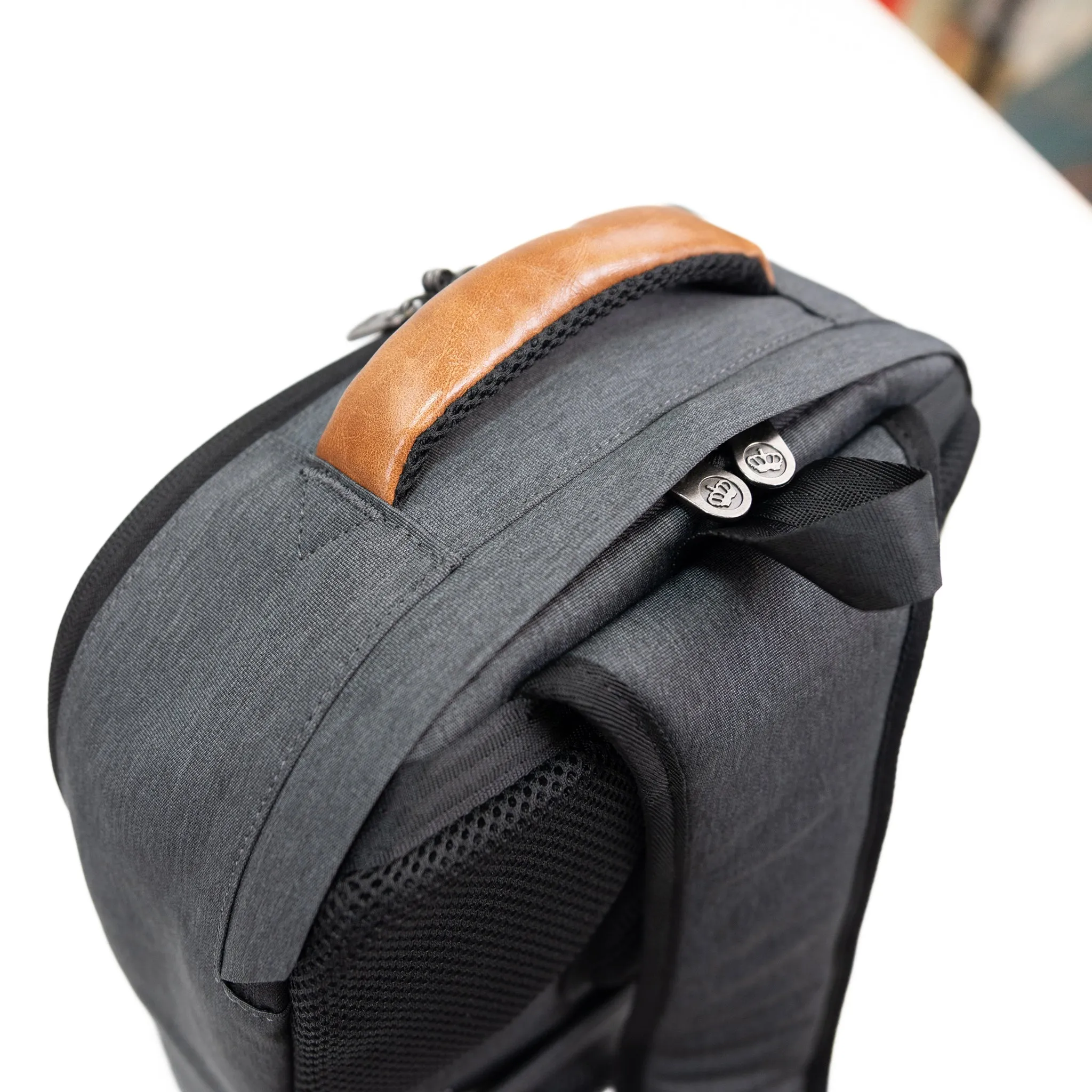 PKG Robson 12L Cross-body | Laptop bag