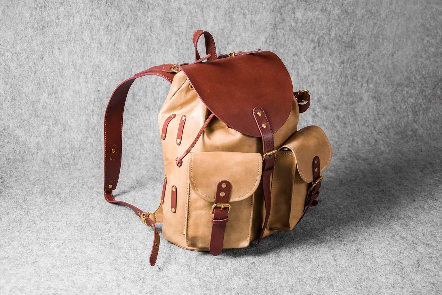 RETRO MOTORCYCLE BACKPACK MINI - camel