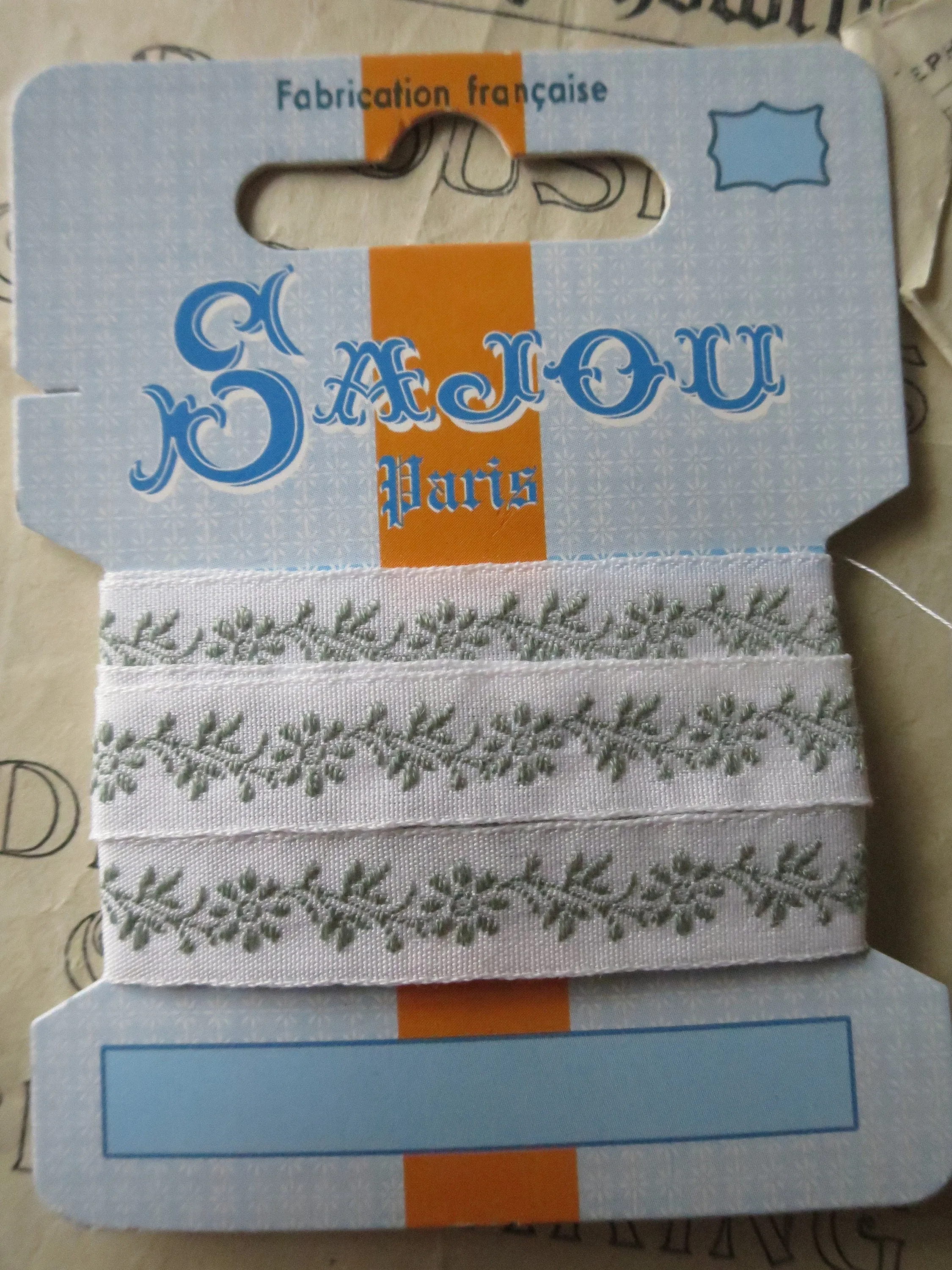 Sajou 12 mm Woven Comptoir Ribbon- Trailing Flower Motifs