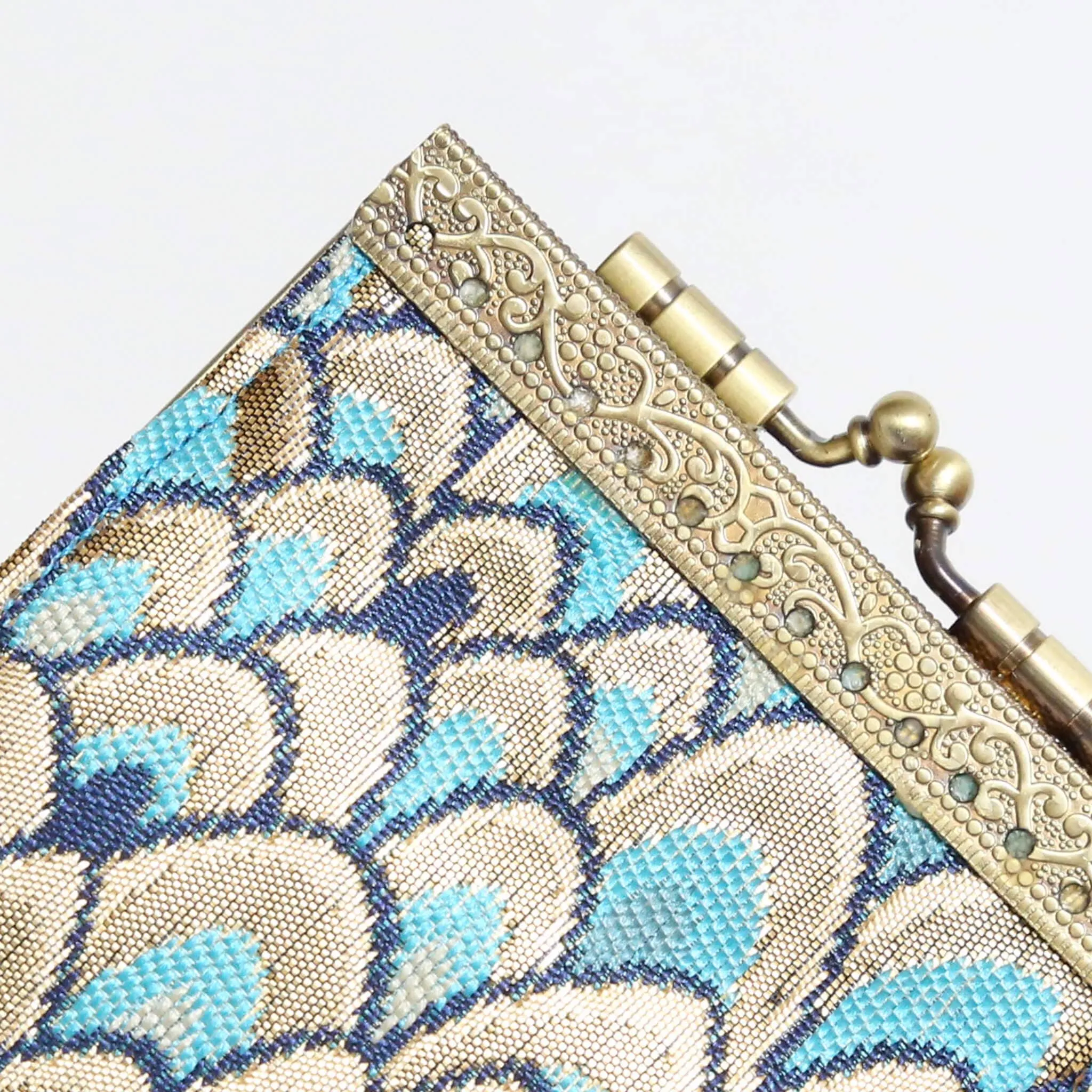 Small Feather Brocade, Card Holders with RFID Protection: Silver & Black