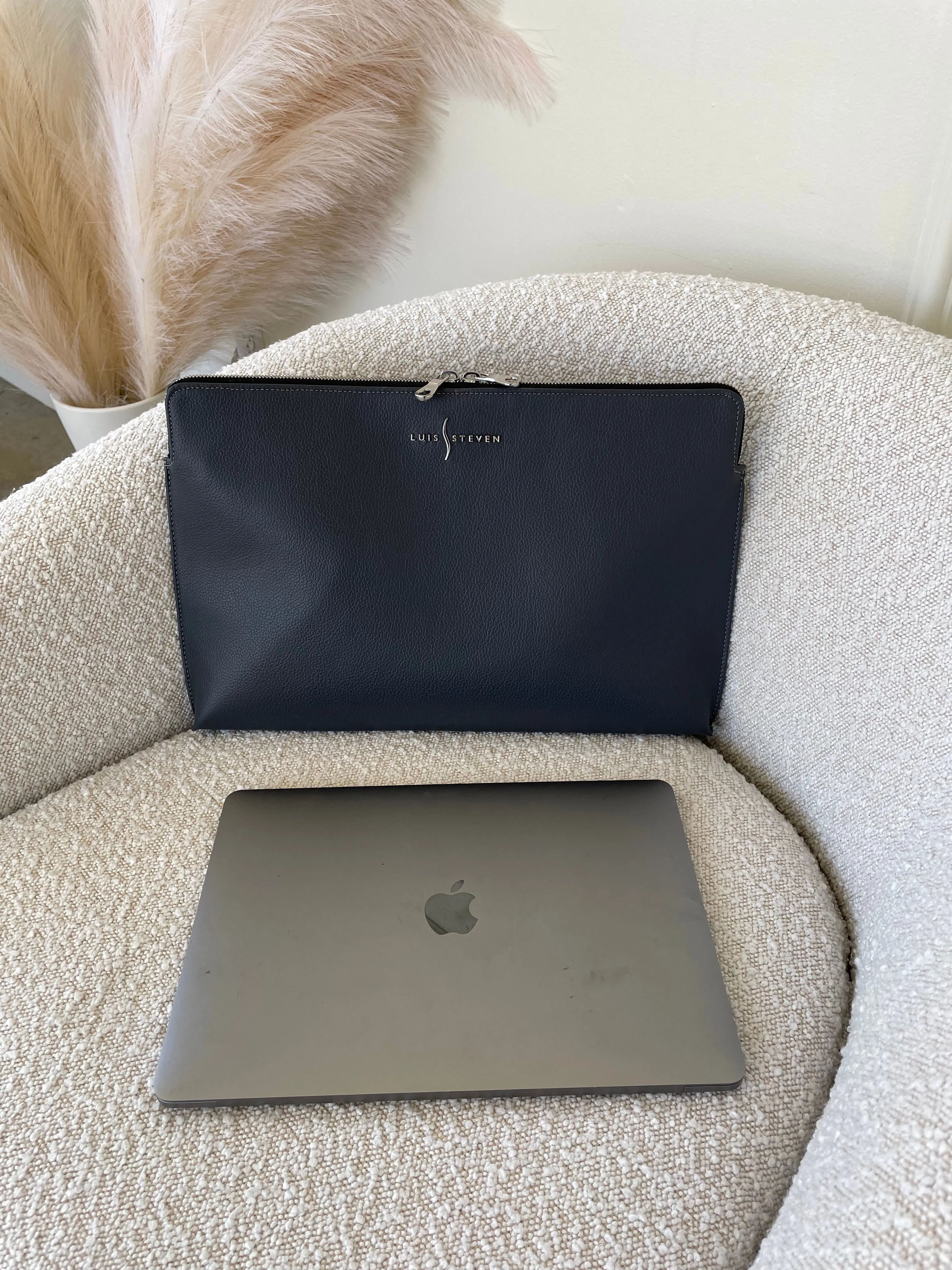 Small Laptop Sleeve - Green Pebble