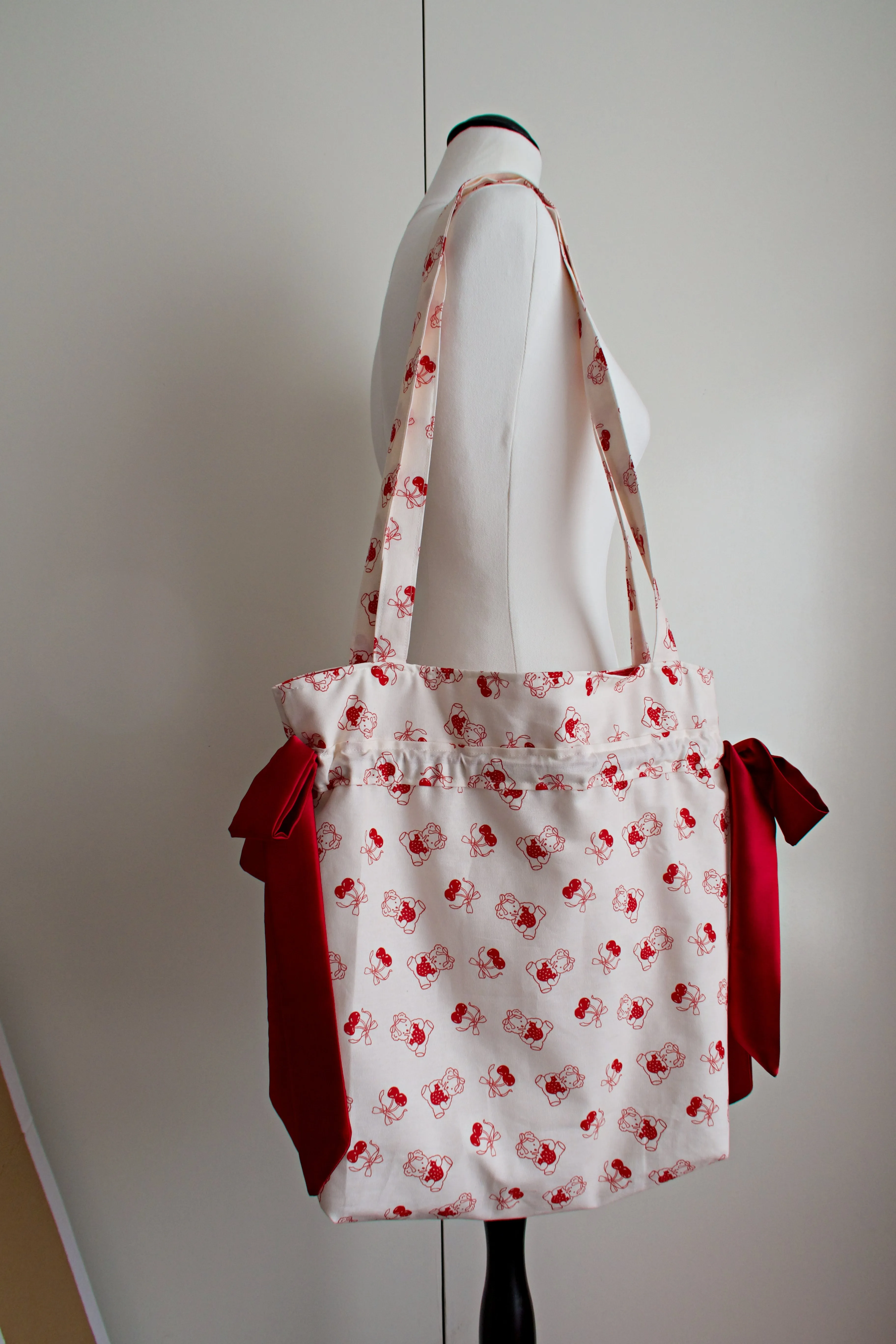 Teddy Bear Picnic Bow Tote Bag