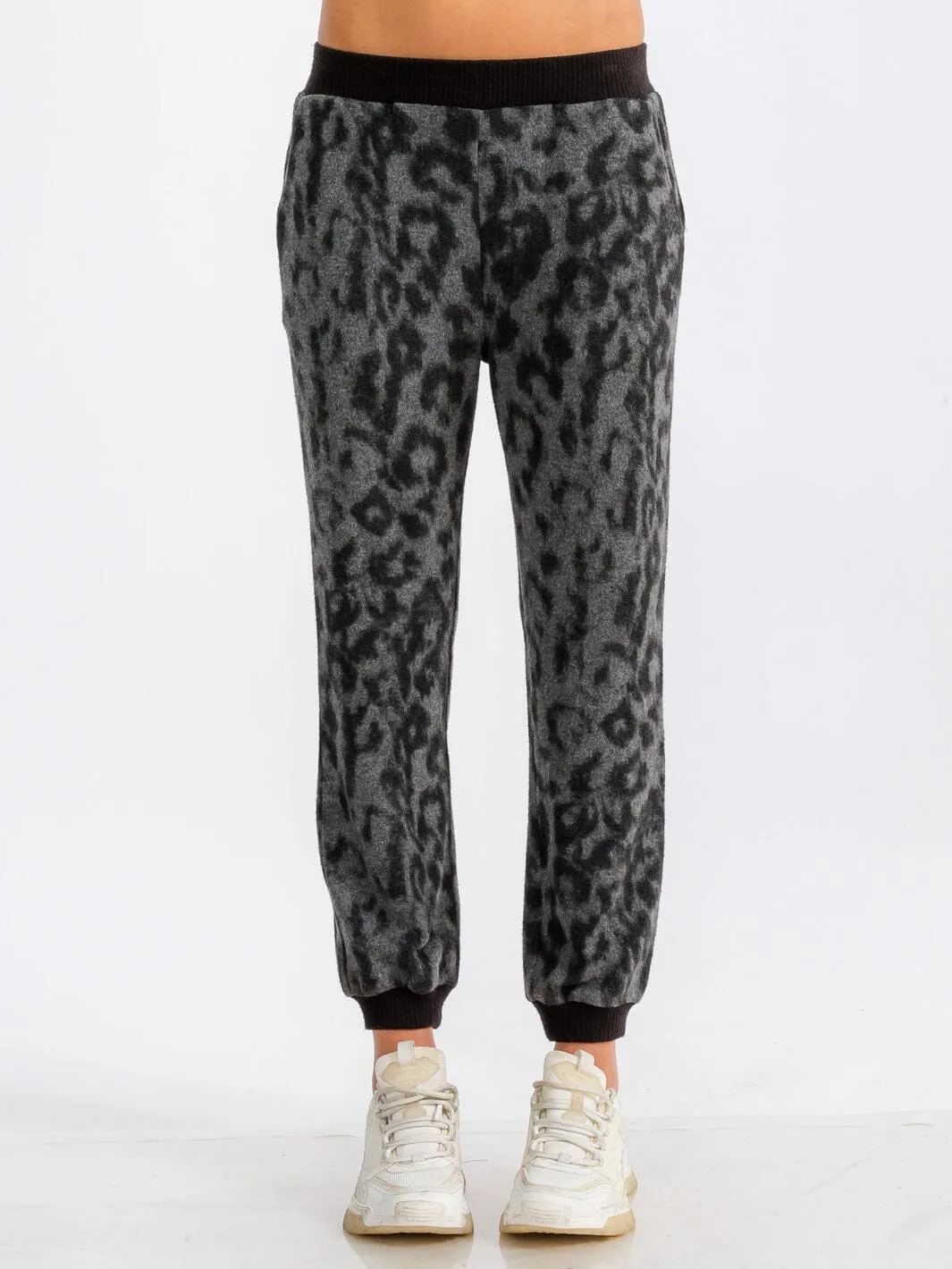 WOMEN'S ELASTIC WAIST FRONT POCKET ANIMAL PRINT FLEECE JOGGER SWEATPANTS