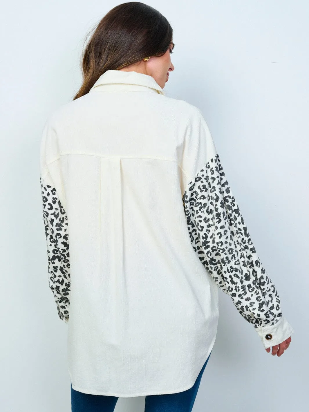 WOMEN'S LONG SLEEVE BUTTON UP FRONT POCKETS CORDUROY ANIMAL PRINT SHACKET