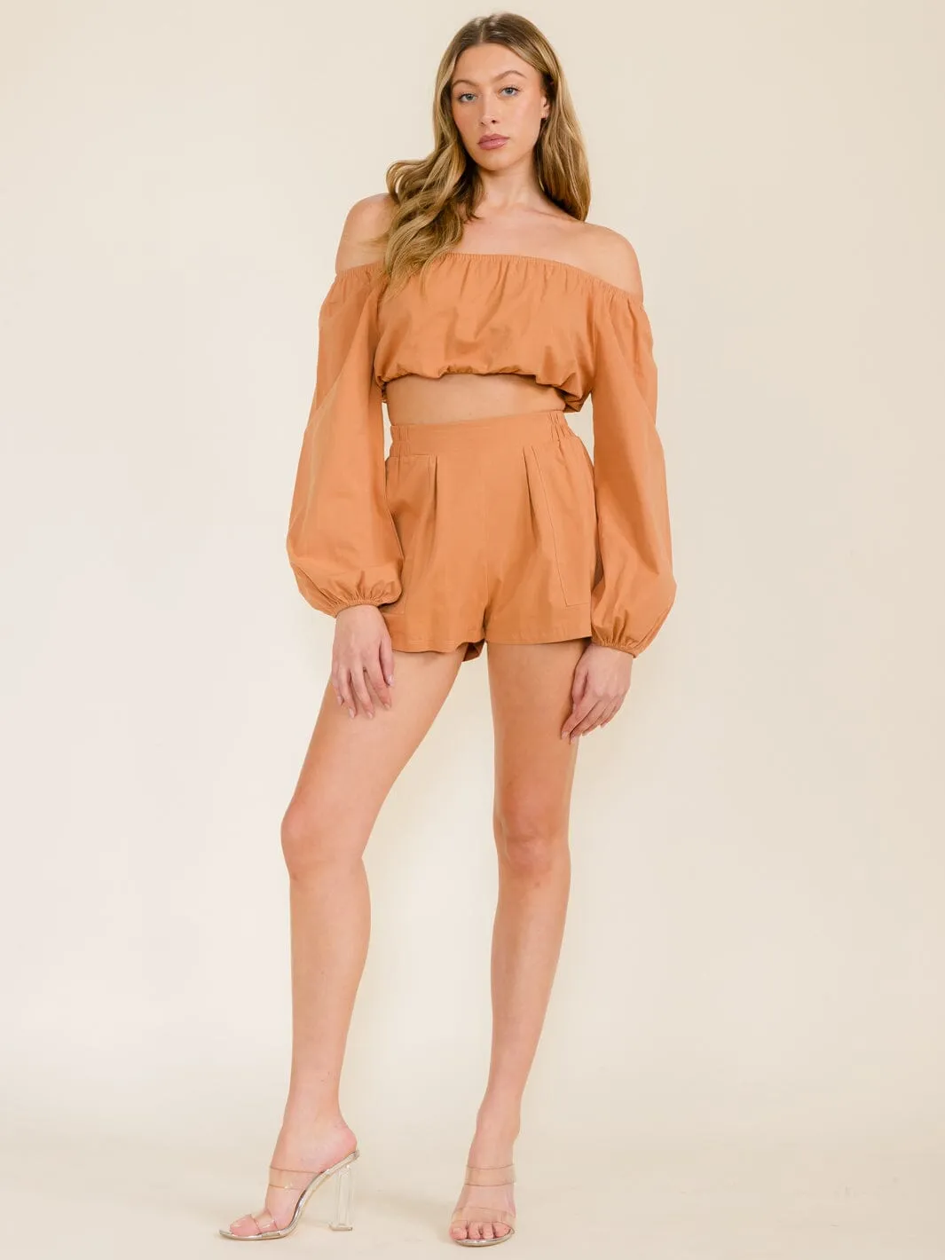 WOMEN'S LONG SLEEVE CROP TOP & ELASTIC WAIST SHORTS SOLID 2PC. SET