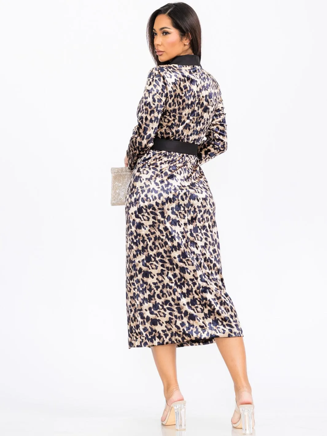 WOMEN'S LONG SLEEVE SURPLICE BUTTON CLOSURE AIMAL PRINT MAXI DRESS