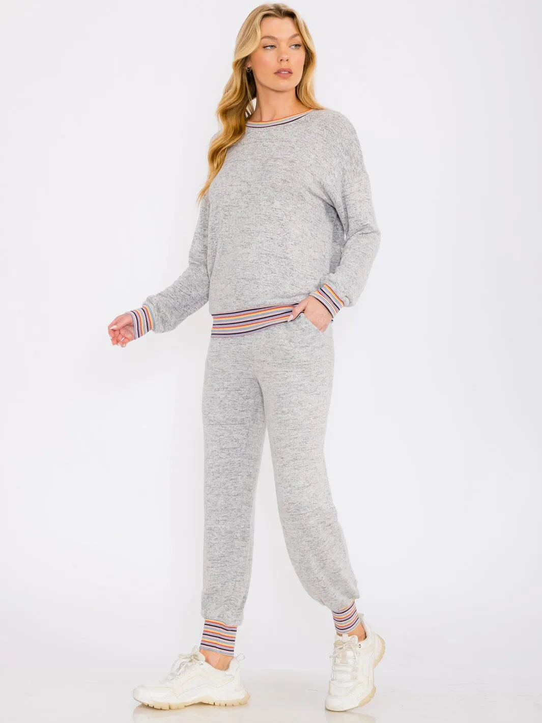 WOMEN'S LONG SLEEVE TOP & JOGGER LEG PANTS TRIM DETAILED 2PC. SET