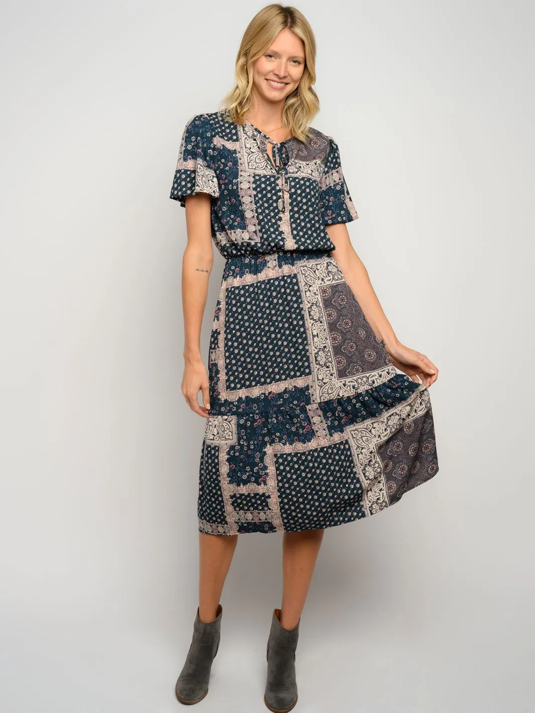 WOMEN'S MULTI PRINT SHORT SLEEVE MIDI DRESS