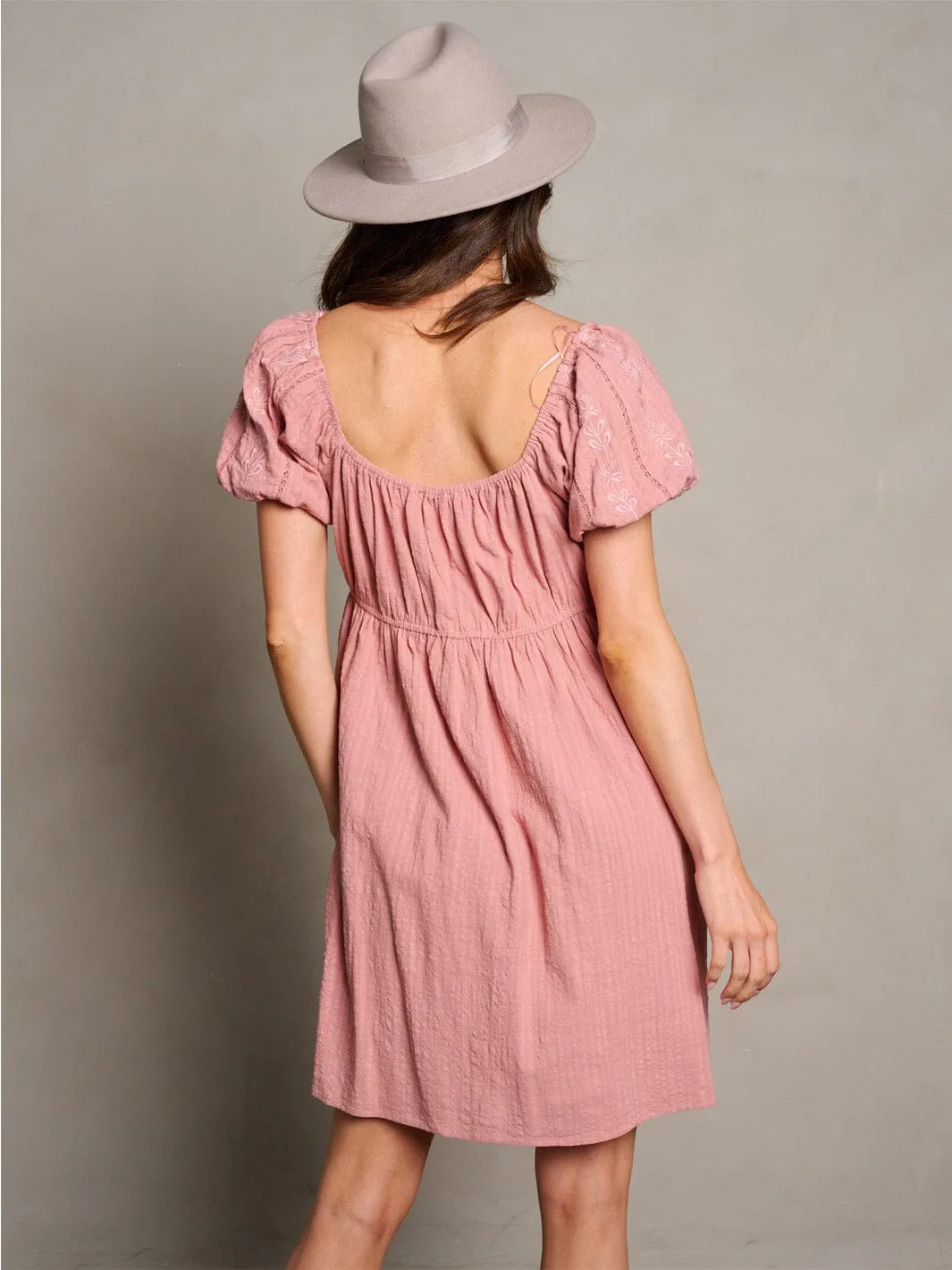 WOMEN'S SHORT PUFF SLEEVE EMBROIDERY DETAILED MINI DRESS