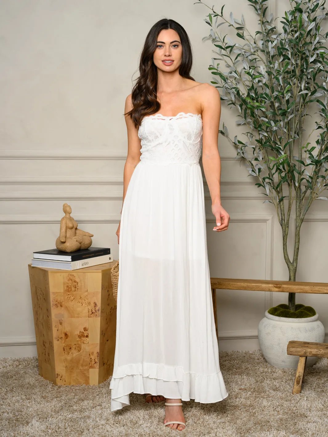 WOMEN'S SLEEVELESS LACE DETAILED MAXI DRESS